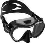 A black scuba diving mask with adjustable straps and clear lenses.