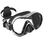 A black diving mask with a clear lens and adjustable strap.